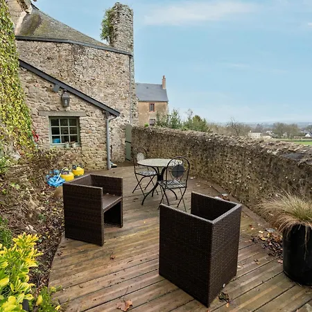 La Poterne Wifi - Terrasse Sainte-Suzanne (Mayenne)